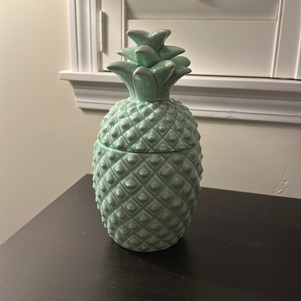 Decorative Pineapple Jar